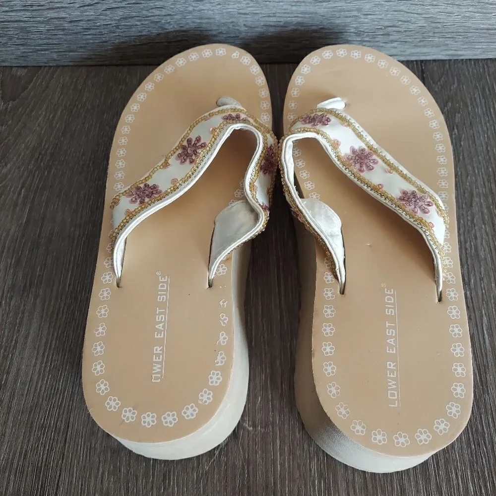 Lower East Side Vintage 90s Tan Floral Beaded Platform Sandal 7.5